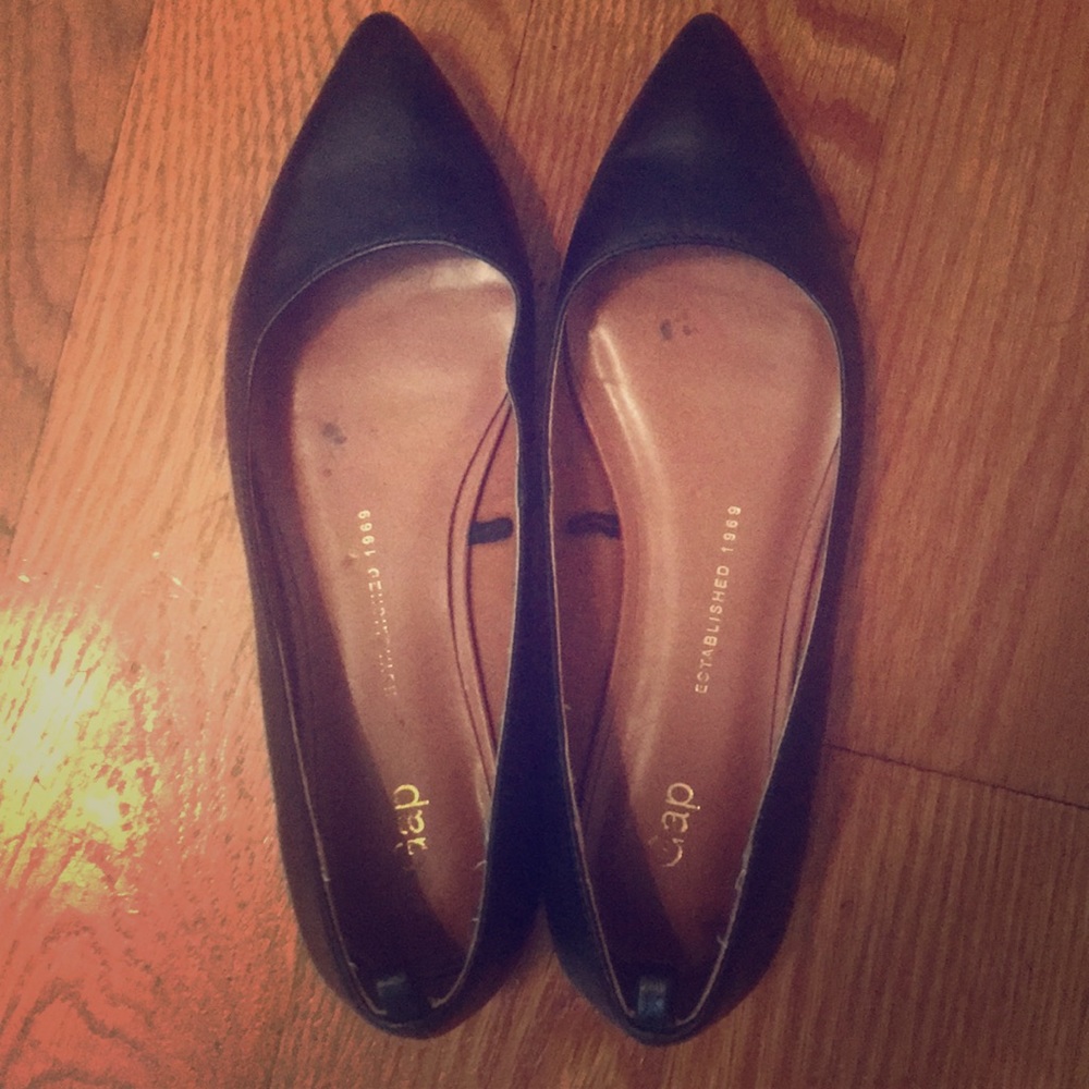 Gap Mary Jane black pointy ballet flats SIZE 6